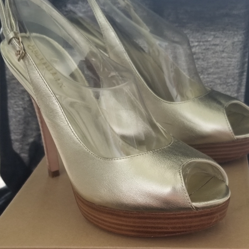Cole Haan Slingback Heel Open Toe Gold Wood Heel